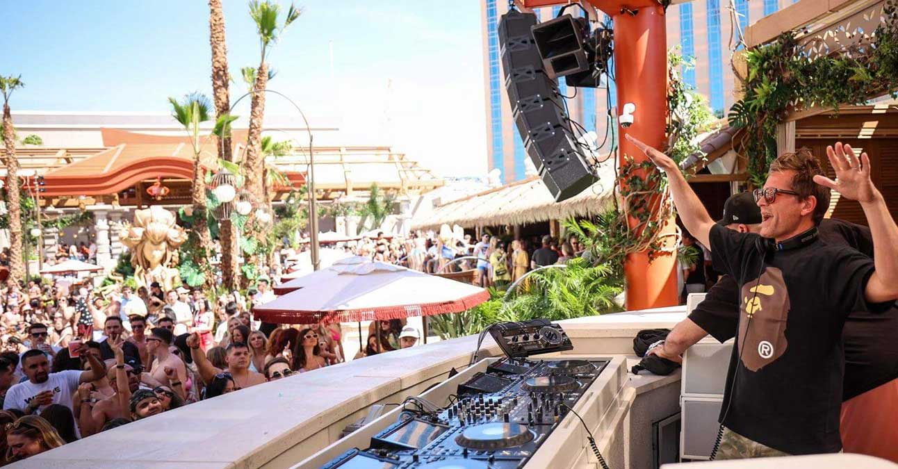 Las Vegas Beach Clubs Are Open for the Season! (And how to get in
